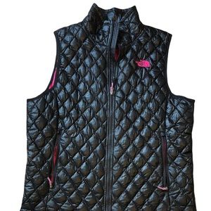 EUC The North Face Lightweight Vest - Size Large